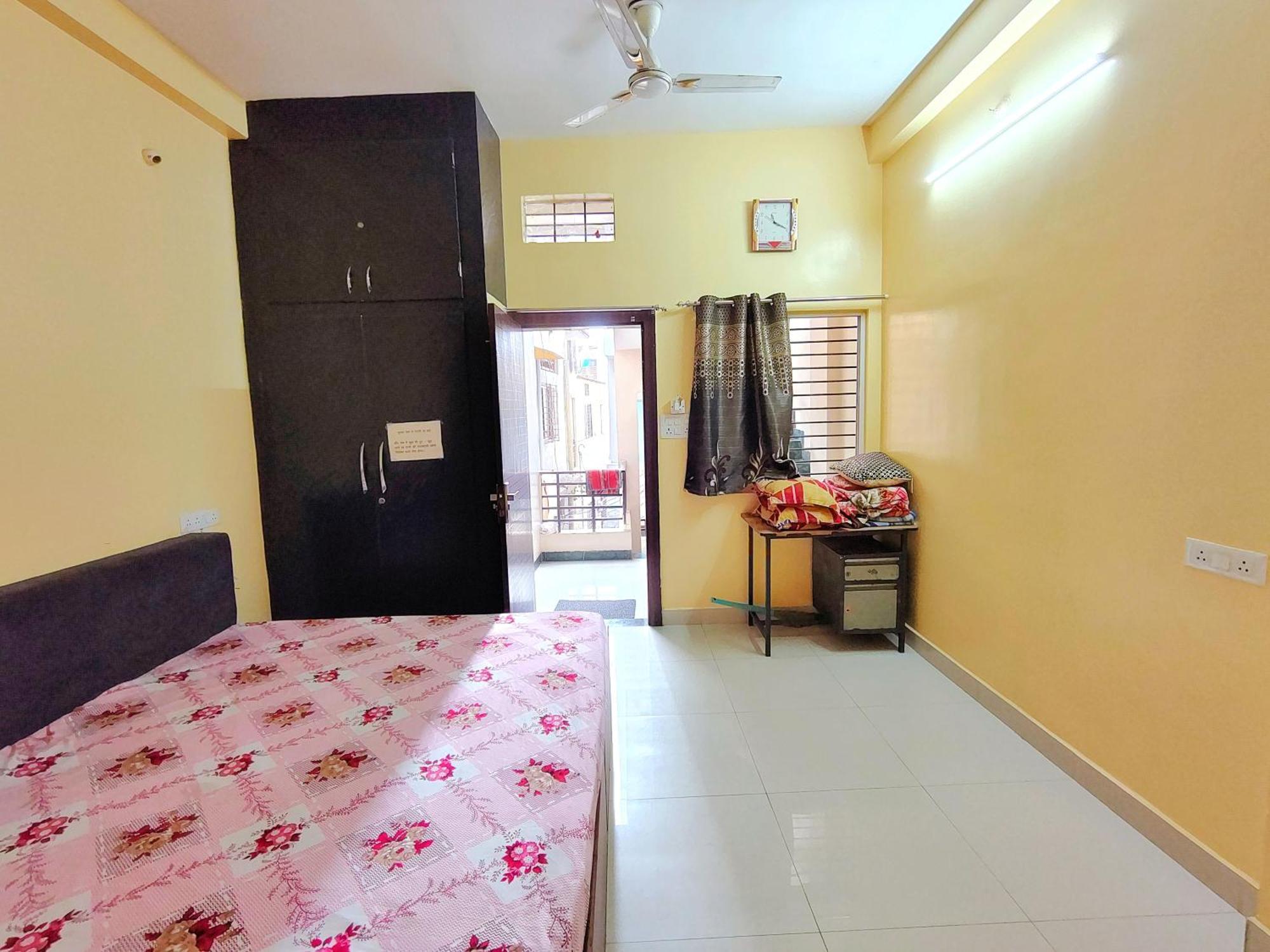 Anand Yatri Grah - Home Stay, Ujjain Extérieur photo